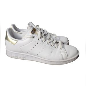 Adidas Stan Smith Women's SneakerMetallic Heel and portrait EE8836 size: 7.5